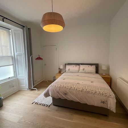 Ground Floor 1 Bedroom Flat In The City Centre เอดินบะระ ภายนอก รูปภาพ