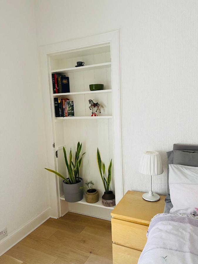 Ground Floor 1 Bedroom Flat In The City Centre เอดินบะระ ภายนอก รูปภาพ